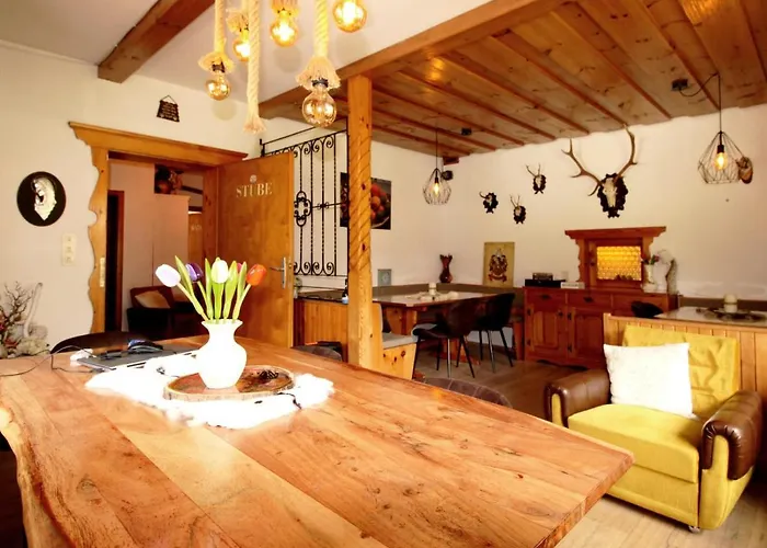 Gaestehaus Schmitt بيت ضيافة *