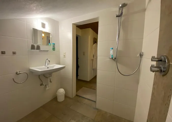 بيت ضيافة Gaestehaus Schmitt