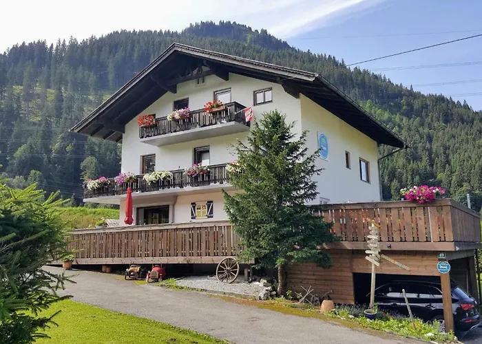 Gaestehaus Schmitt * Lähn